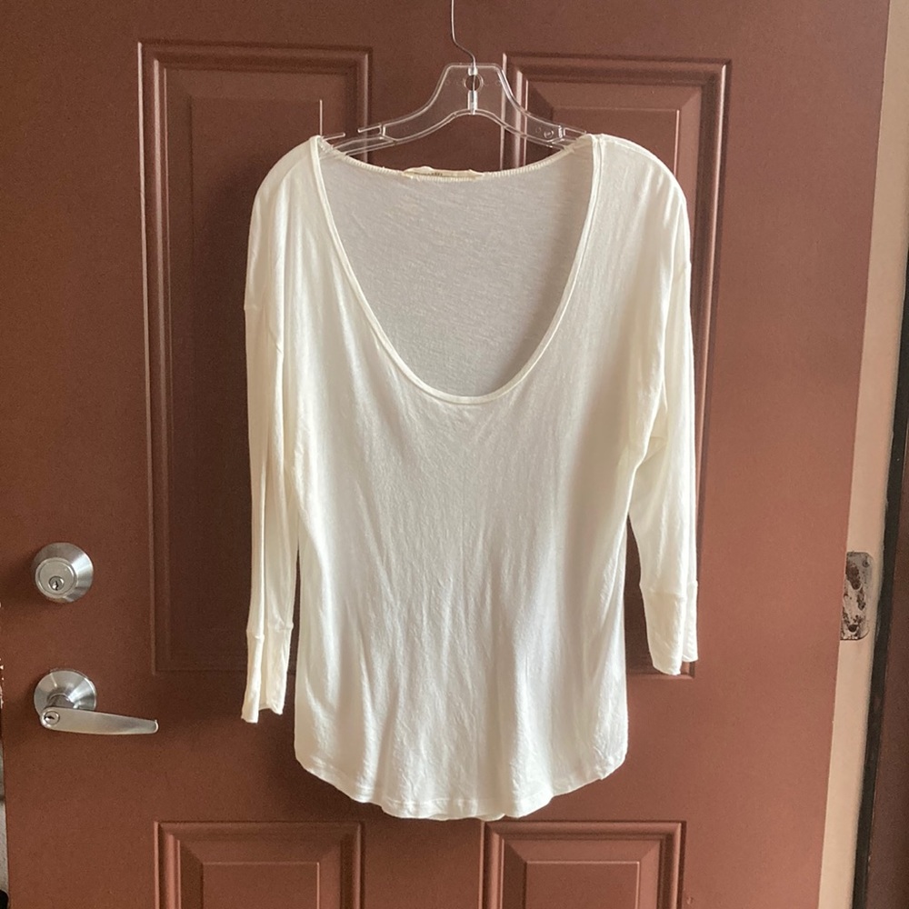🌻 5/$15 Old Navy scoop neck shirt size large